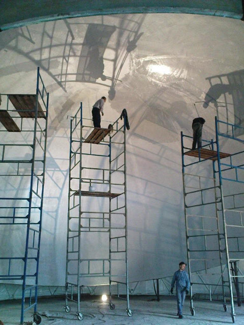 Paint On Screen projection installation